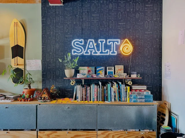You can feel the energy when you walk into the @saltmagazine HQ in Amersfoort. Maybe it’s the buzz of ideas, the honest creativity, or maybe it’s our coffee that fuels it all. 🔥 

Since day one, we’ve been proud partners and friends of @saltmagazine a bold, beautiful magazine that invites you to live a little wilder, dig a little deeper, and contribute to a more conscious world. 

Through raw stories, real people, and tastefully unpolished design, Salt inspires an active, adventurous and sustainable lifestyle.

From their quarterly magazine and weekly newsletter to fun meetups and a careful curated webshop. Salt is more than media. It’s a movement. 

Not about more, but about better.
Not about gloss, but about guts.

It’s all done with love, community and a few cups of ☕️ 

Got your hands on the latest Salt magazine? 📖 

#motocoffeeshots 
#motofriends
#saltmagazine 
#coffeeandcreativity 
#organiccoffee
#officecoffee 
#biologischekoffie 
#koffie
#adventures 
#motolovessalt
#goodconciousallorganic