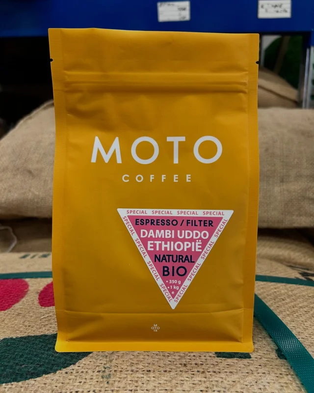 From gold to black gold ☕️ 

Our newest coffee comes from the Guji Highland Coffee Plantation, renowned for its high quality specialty coffee, with rich flavors and a refined character. A reflection of Wadessa Yachisa’s passion and perseverance. 

Wadessa Yachisa - Born in Shakisso left school at 17 to join the army. After his service he worked in the gold mines of Guji, saving up to invest in something even more precious: Coffee.

In 2012, he founded Guji Highland Coffee Plantation, now a thriving family business in the heart of Ethiopia’s Guji region. 🇪🇹 

His story is one of resilience, vision and love for the land. 

Tasting notes: Medium body, fruity, blackberry, cherry, caramel, honey.

Find out more about our new coffee! 🔗 In bio. 

#motocoffeeshots #dambiuddo #organiccoffee #ethiopiancoffee #specialtycoffeeroaster #specialtycoffee #fromgoldtocoffee #coffeewithastory #thirdwavecoffeeculture #koffie #coffee #espresso #goodconciousallorganic